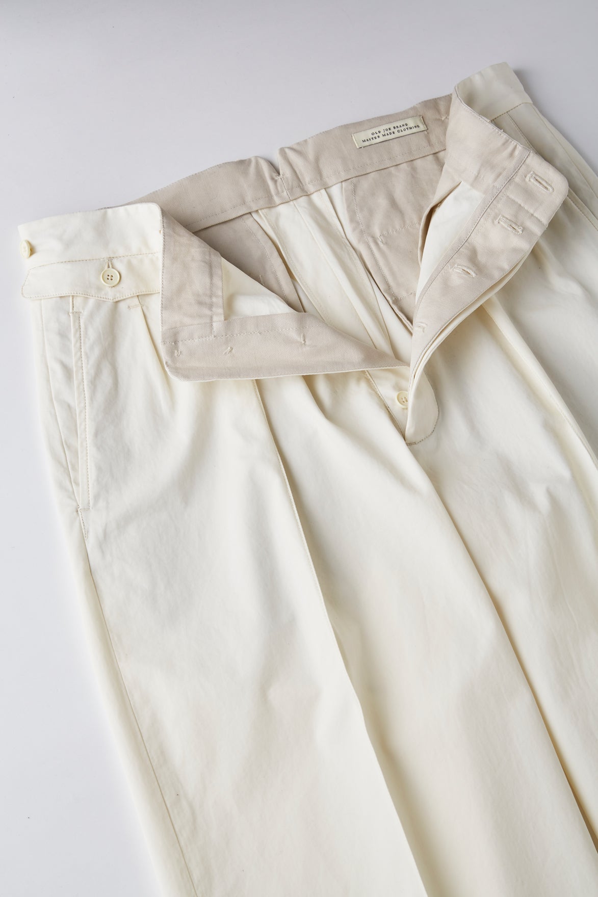 OLD JOE & CO. DOUBLE-PLEATED BUGS TROUSER