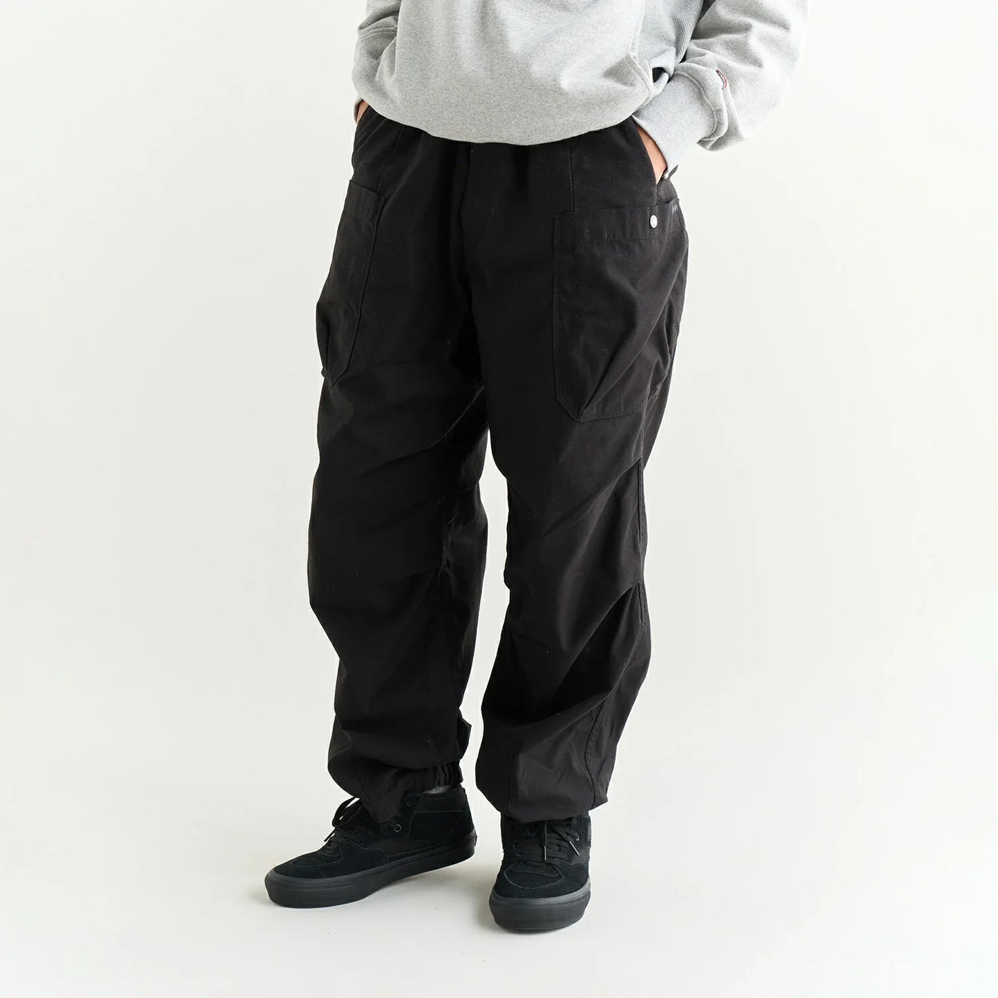 NANGA BACKSATIN EASY CARGO PANTS