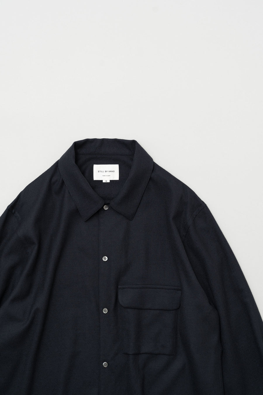 STILL BY HAND Flat Bottom Wool Shirt