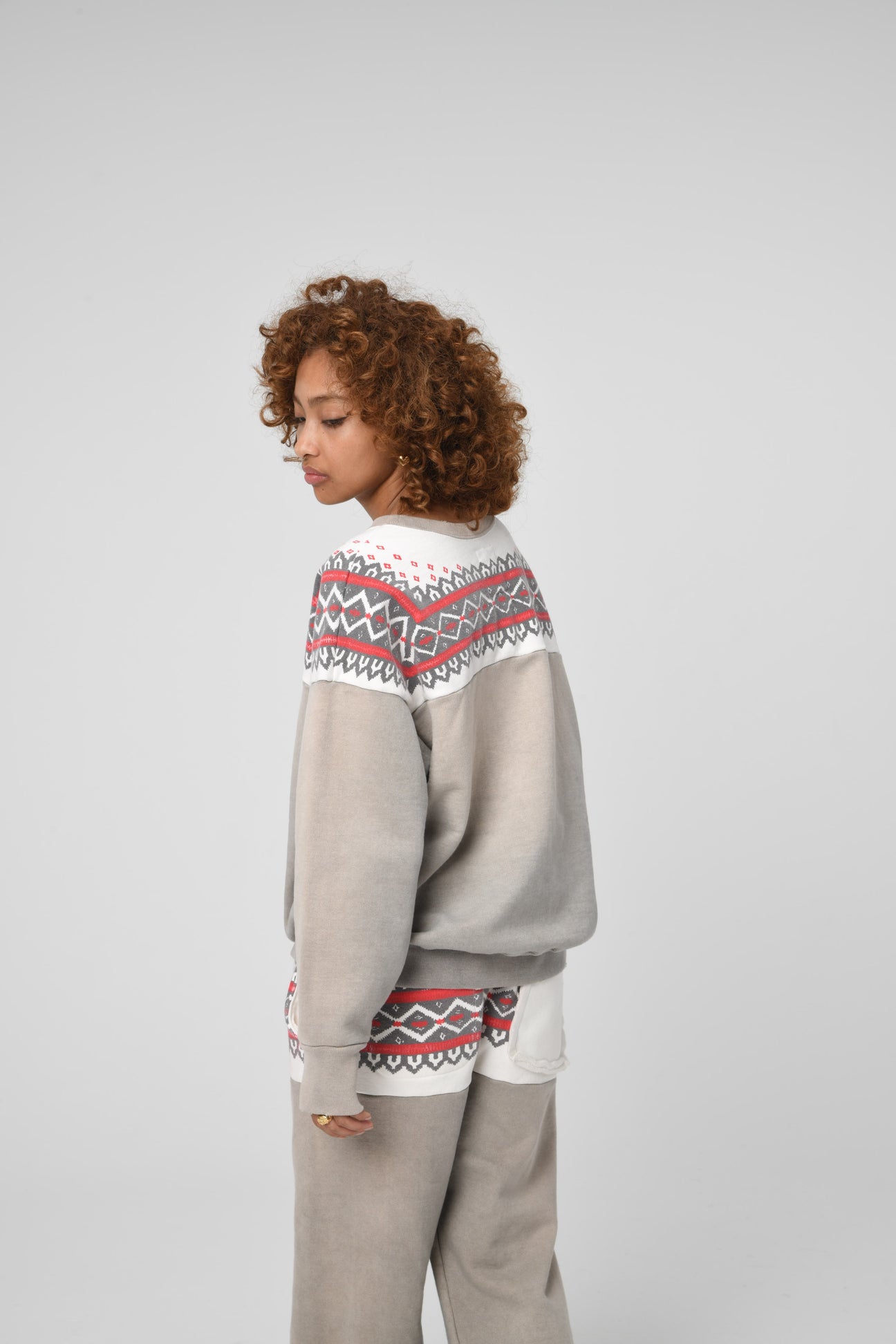 BOW WOW SNOW FLAKE SWEAT SHIRTS