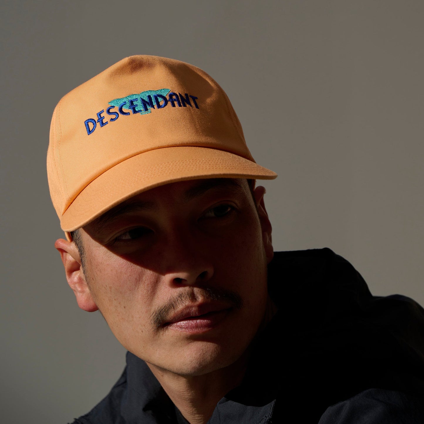 DESCENDANT FLUKE UP TRUCKER