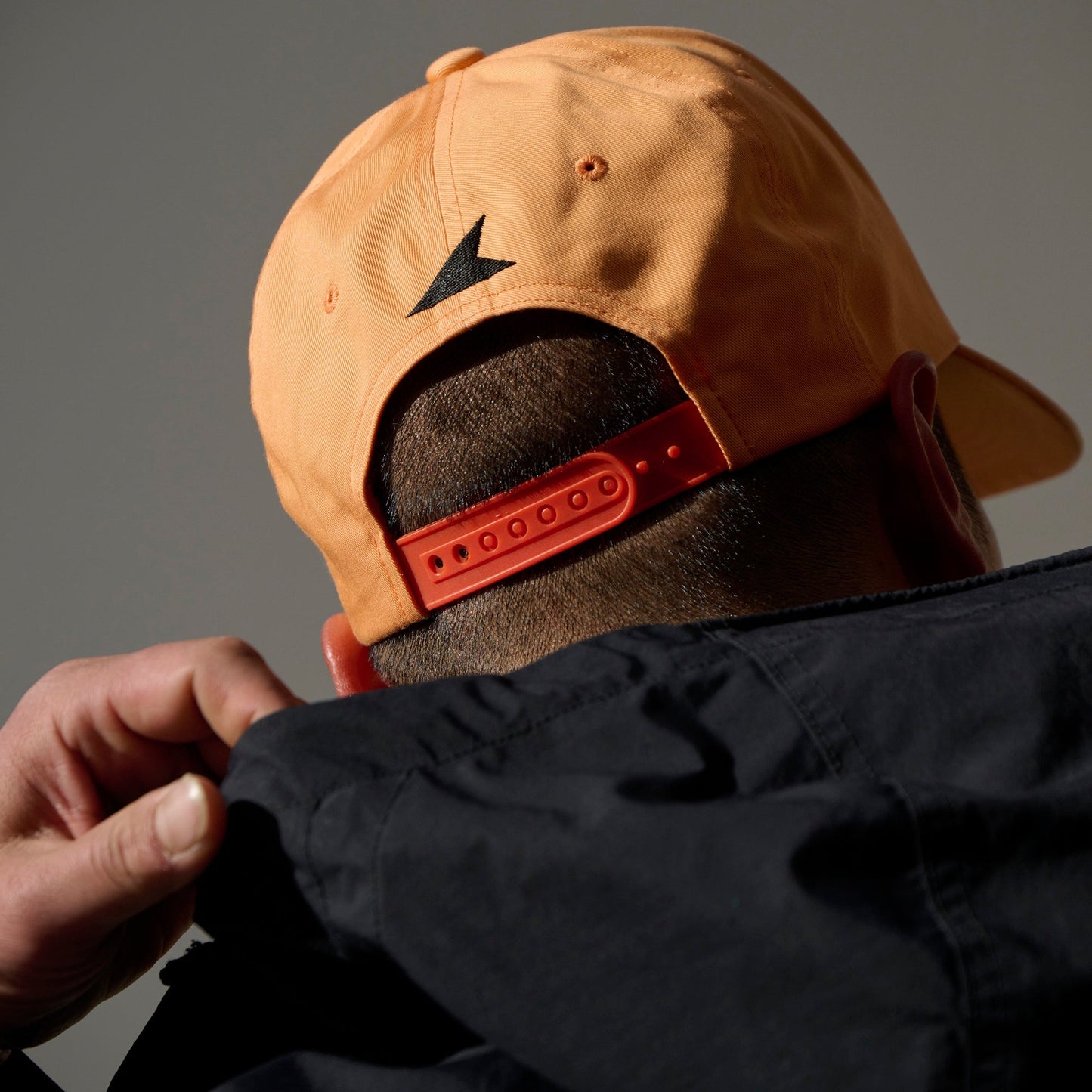 DESCENDANT FLUKE UP TRUCKER