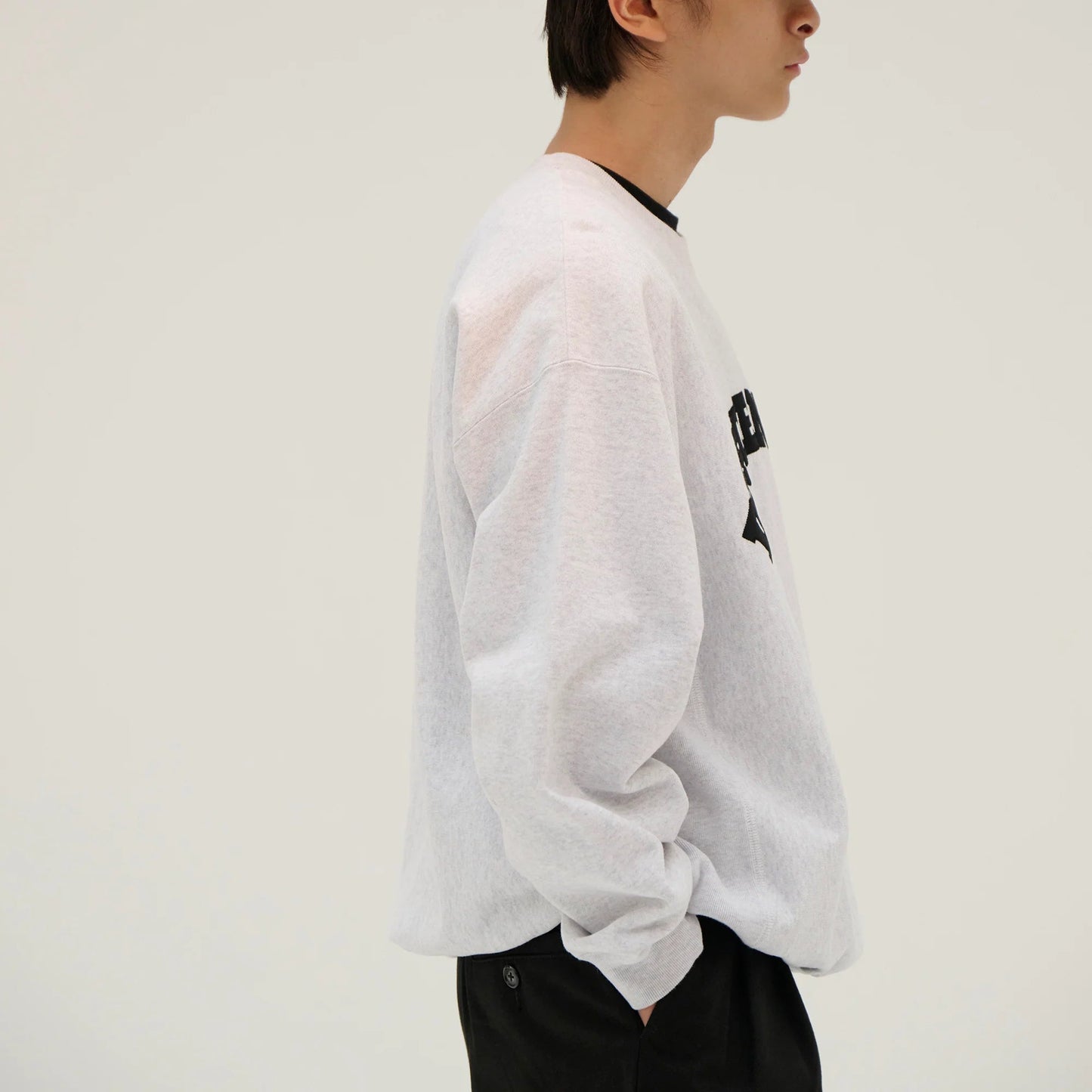 DESCENDANT BREACHING CREW NECK