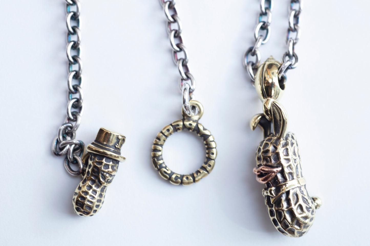 Peanuts&Co PEANUTS LARGE BUNNY PEANUTS brass x copper + chain silver x brass