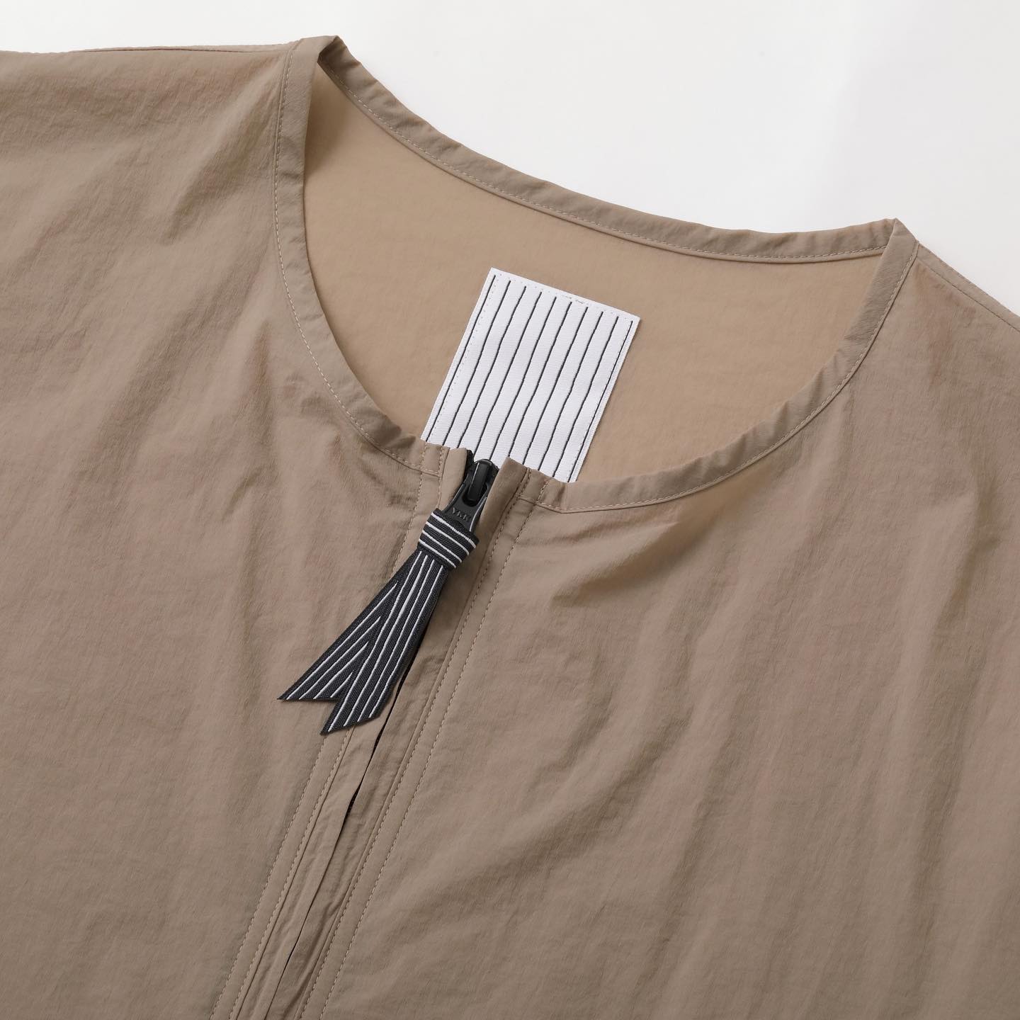 S.F.C HALF ZIP NYLON SHIRT