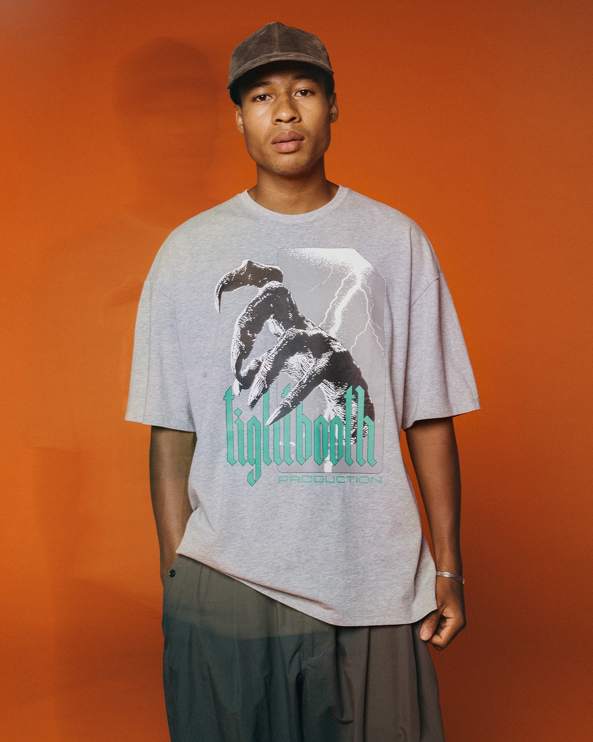 TIGHTBOOTH HAND T-SHIRT