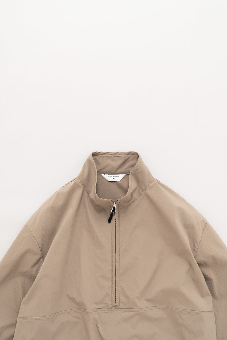 STILL BY HAND Half Zip Blouson