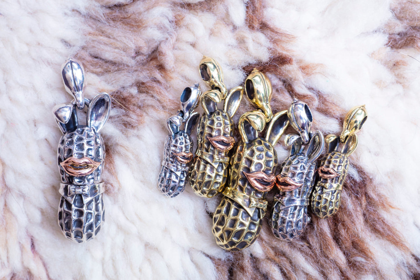 Peanuts&Co MEDIUM BUNNY PEANUTS brass x copper