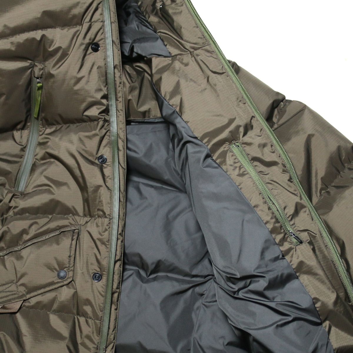 NANGA AURORA DOWN HALF COAT