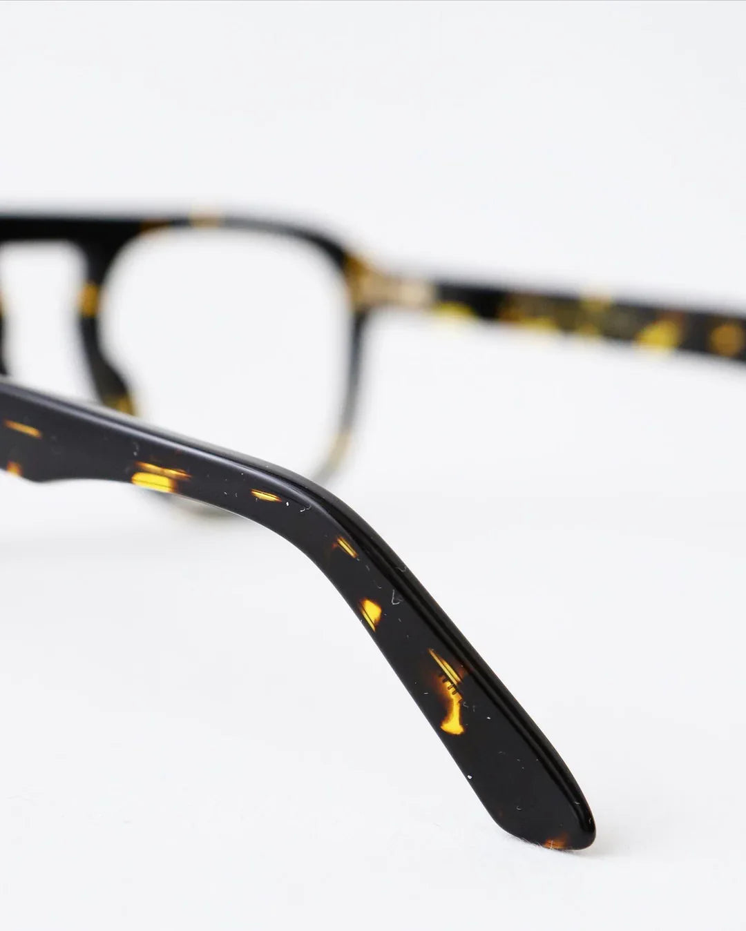 YELLOWS PLUS HANK EYEWEAR Fine Turtle