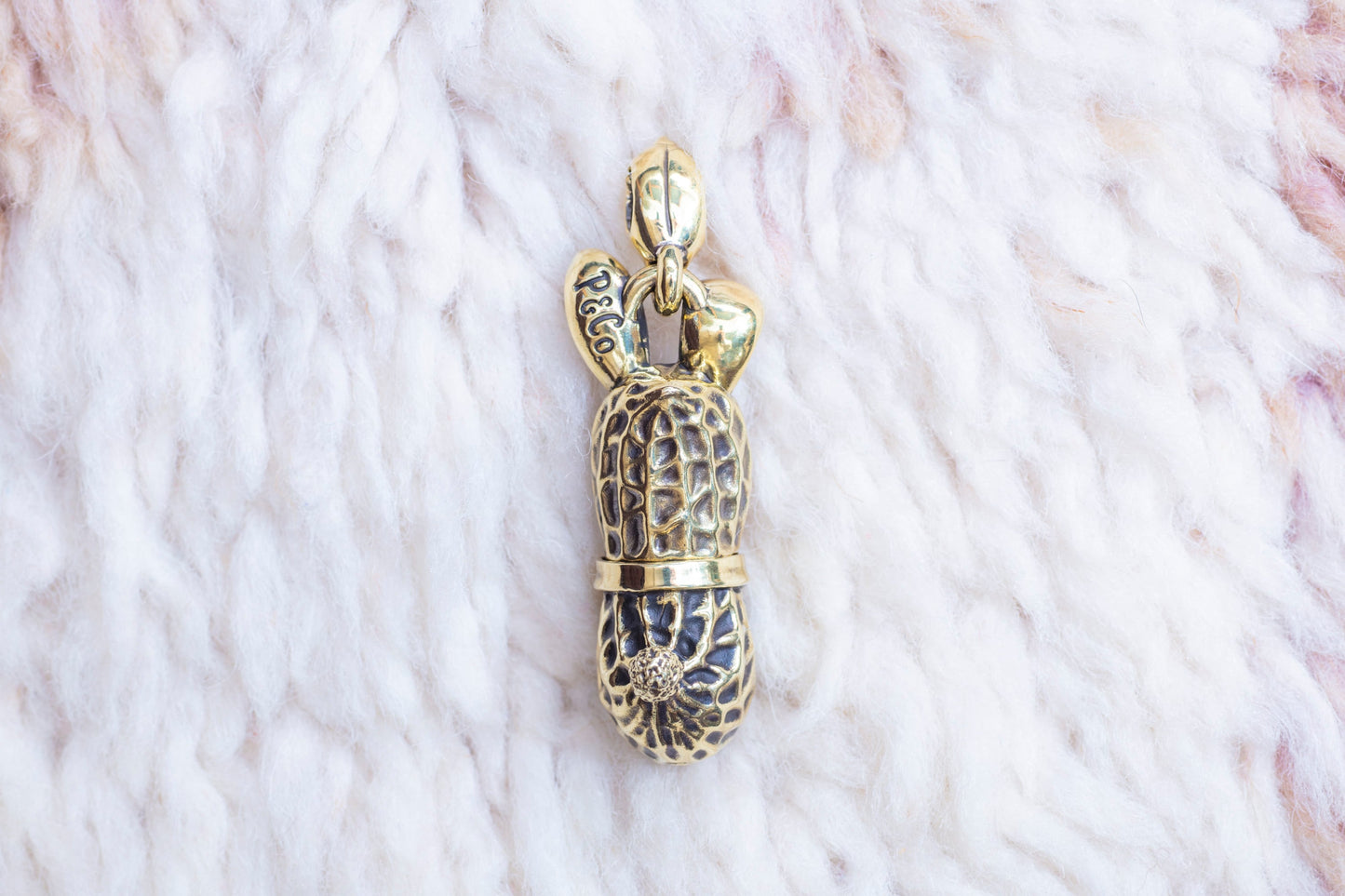 Peanuts&Co LARGE BUNNY PEANUTS brass x copper