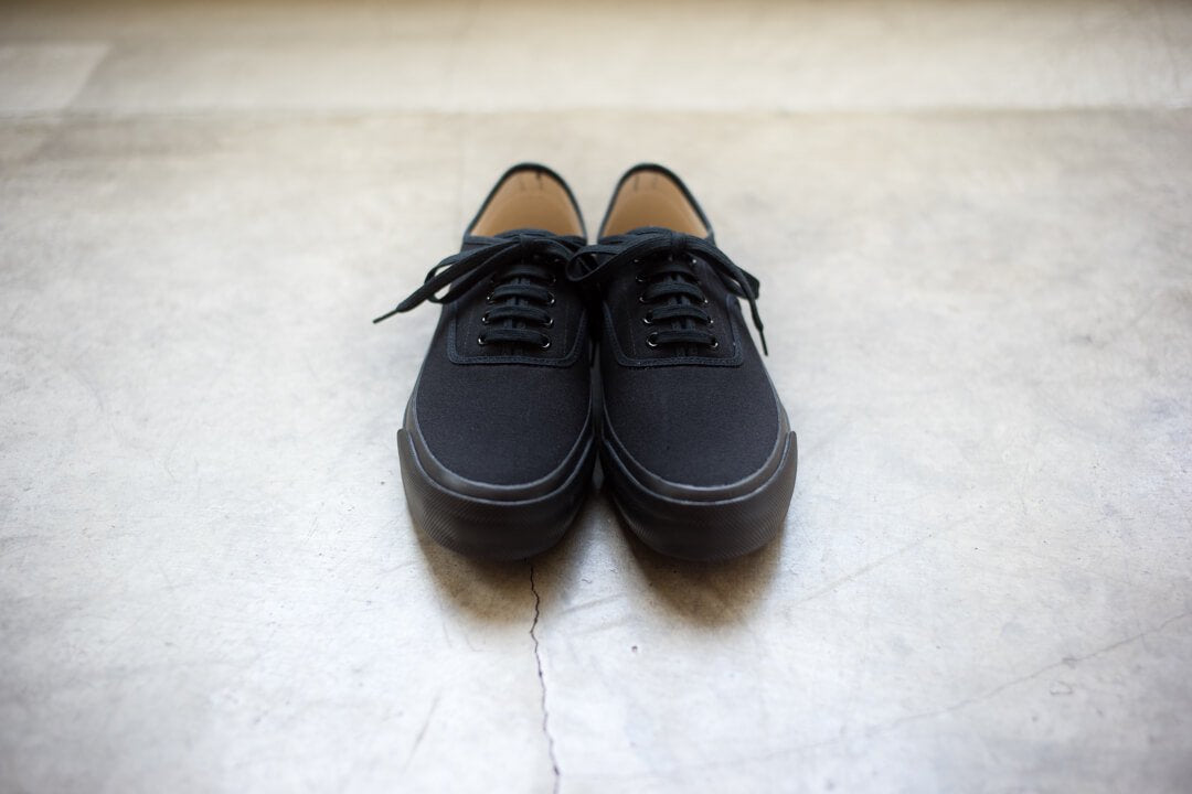 DOEK SHOE INDUSTRIES OXFORD - BLACK PARA