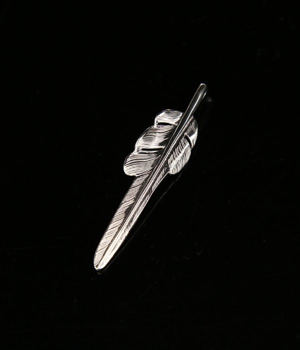 LARRY SMITH KAZEKIRI FEATHER PENDANT No. 29 -Medium-