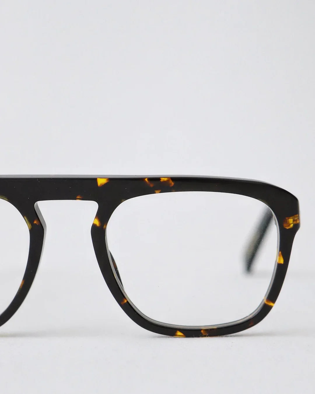 YELLOWS PLUS HANK EYEWEAR Fine Turtle
