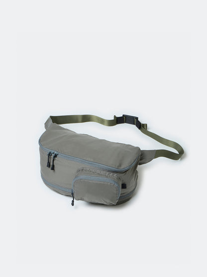 DAIWA PIER39 TECH TRAVEL EXPAND FANNY BAG