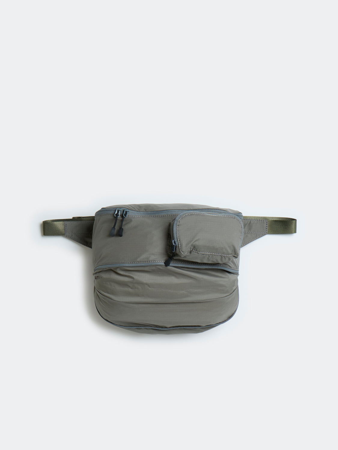 DAIWA PIER39 TECH TRAVEL EXPAND FANNY BAG