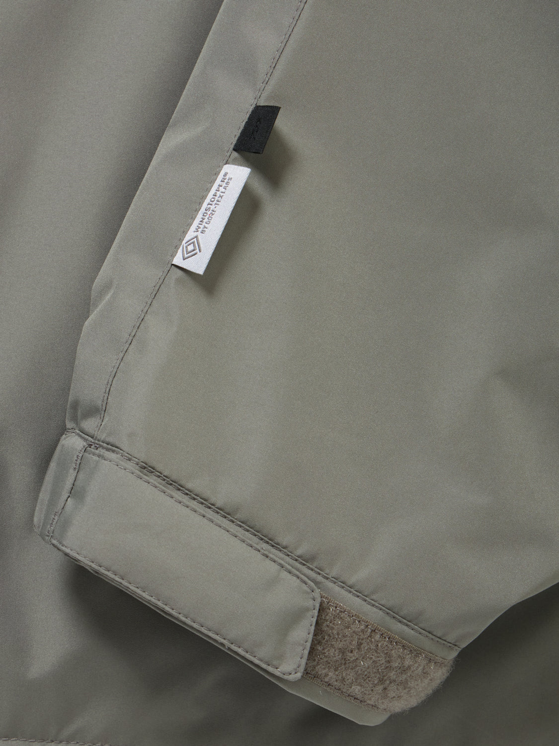 DAIWA PIER39 GORE-TEX WINDSTOPPER® TECH 2WAY WINDBREAKER JACKET