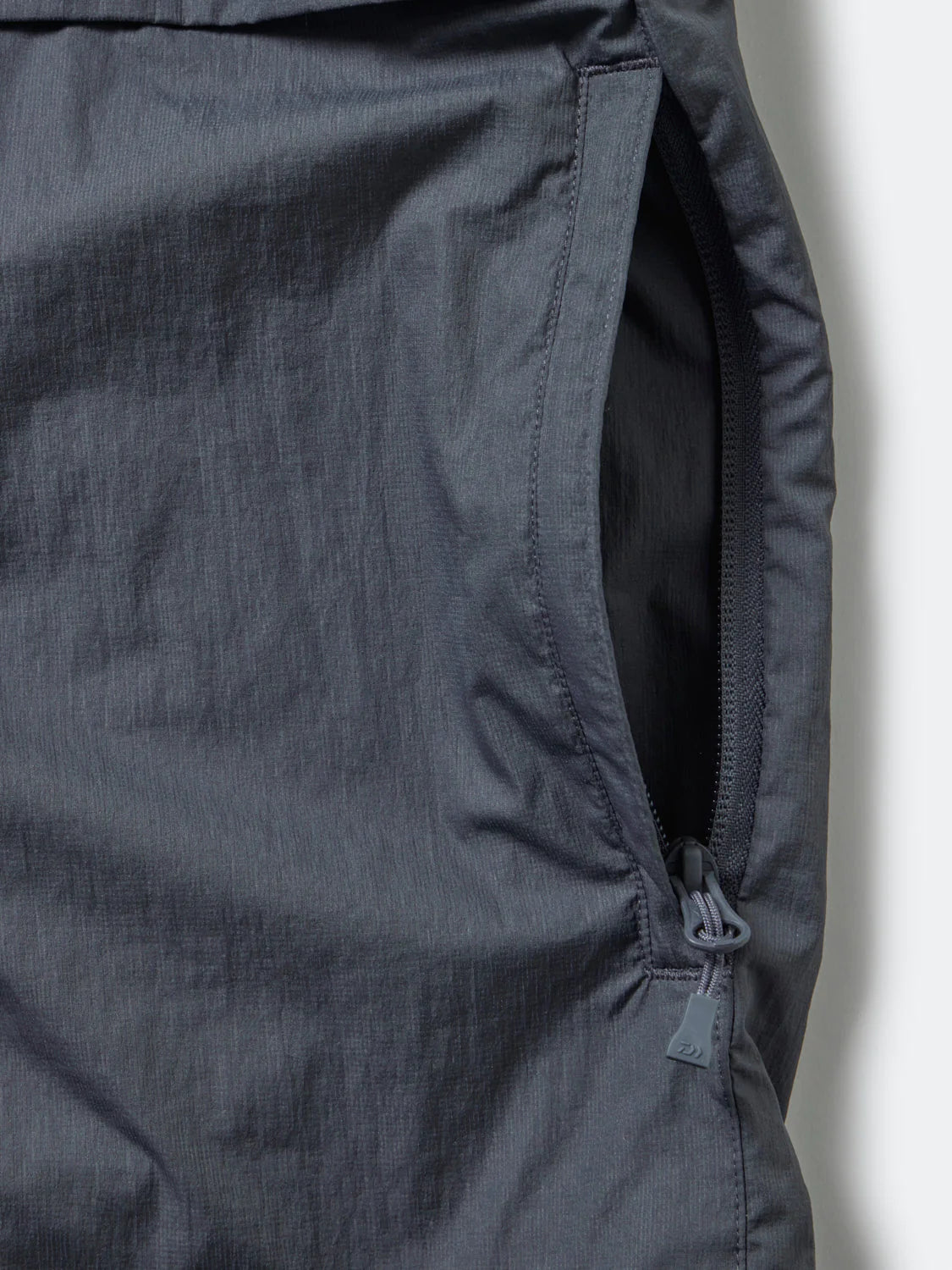 DAIWA PIER39 TECH DECHATABLE WINDBREAKER JACKET