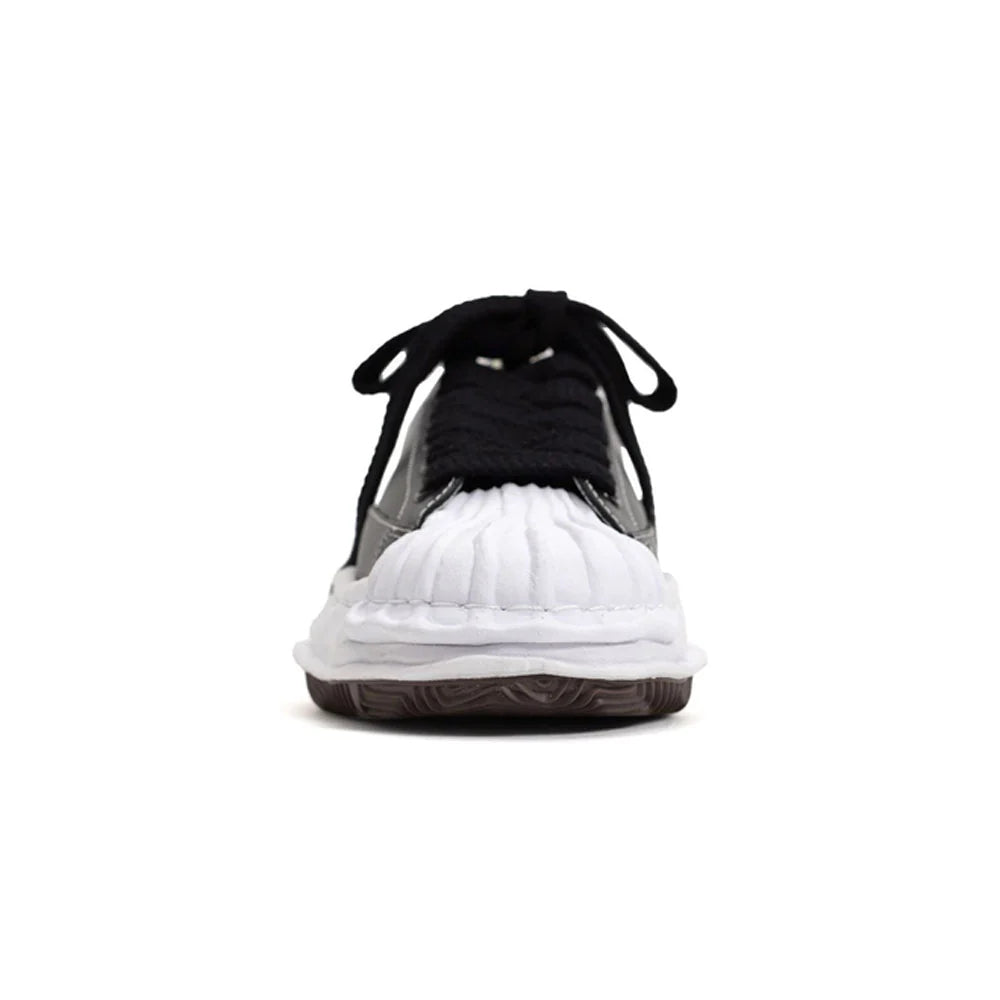 Maison MIHARA YASUHIRO BLAKEY Original Sole Leather Lowtop Sneaker Black