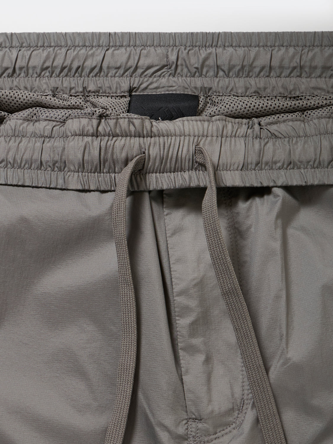 DAIWA PIER39 TECH WIND SHELL SHORTS