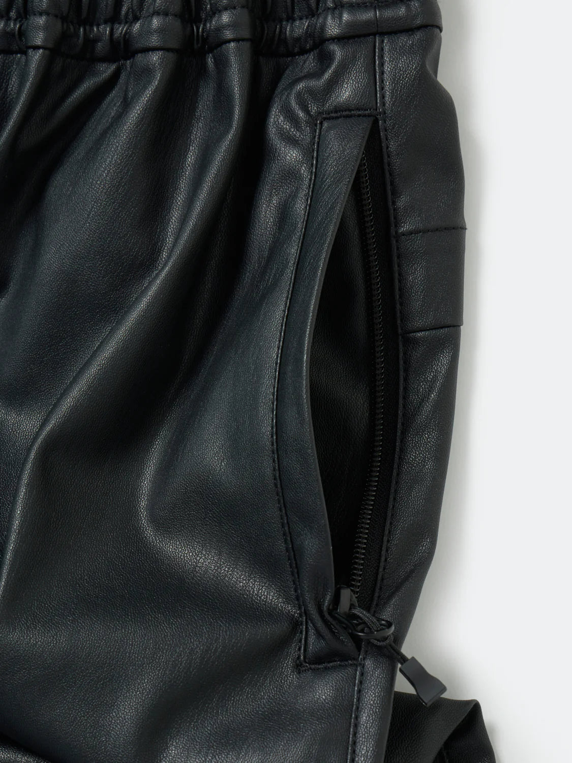 DAIWA PIER39 TECH SYNTHETIC SKIN WINDBREAKER PANTS