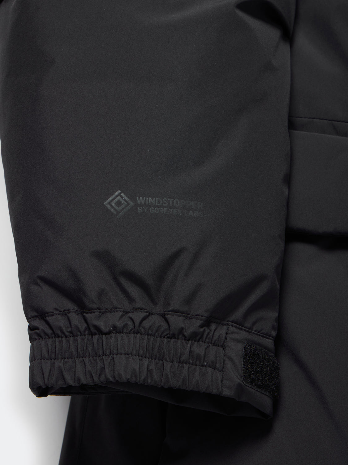 DAIWA PIER39 GORE-TEX WINDSTOPPER®ï¸?EXPEDITION DOWN JACKET