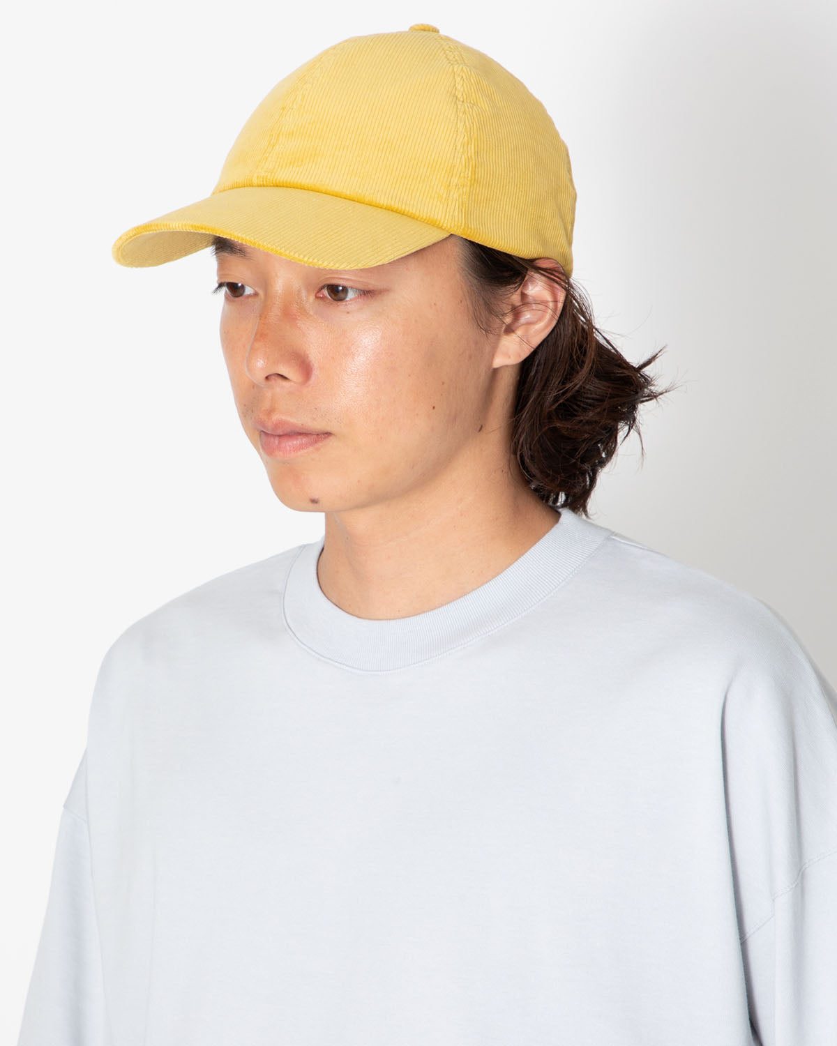 COMESANDGOES CORDUROY CAP