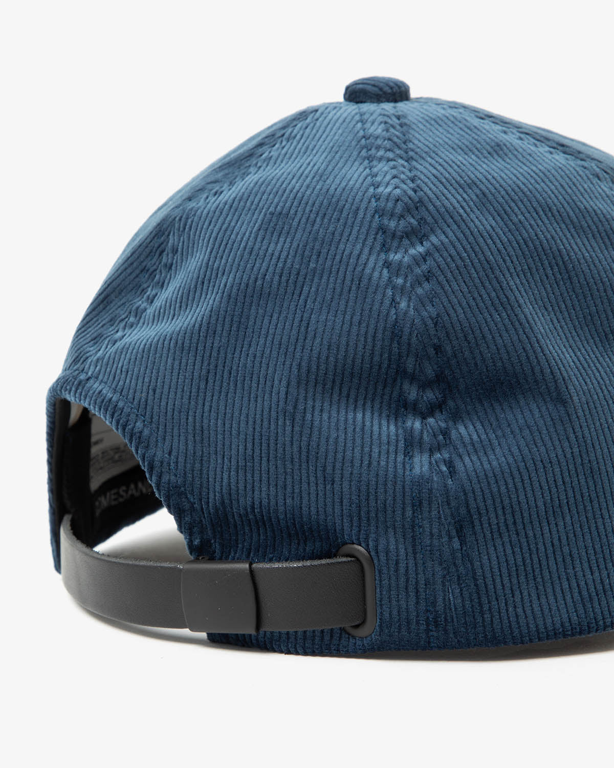 COMESANDGOES CORDUROY CAP