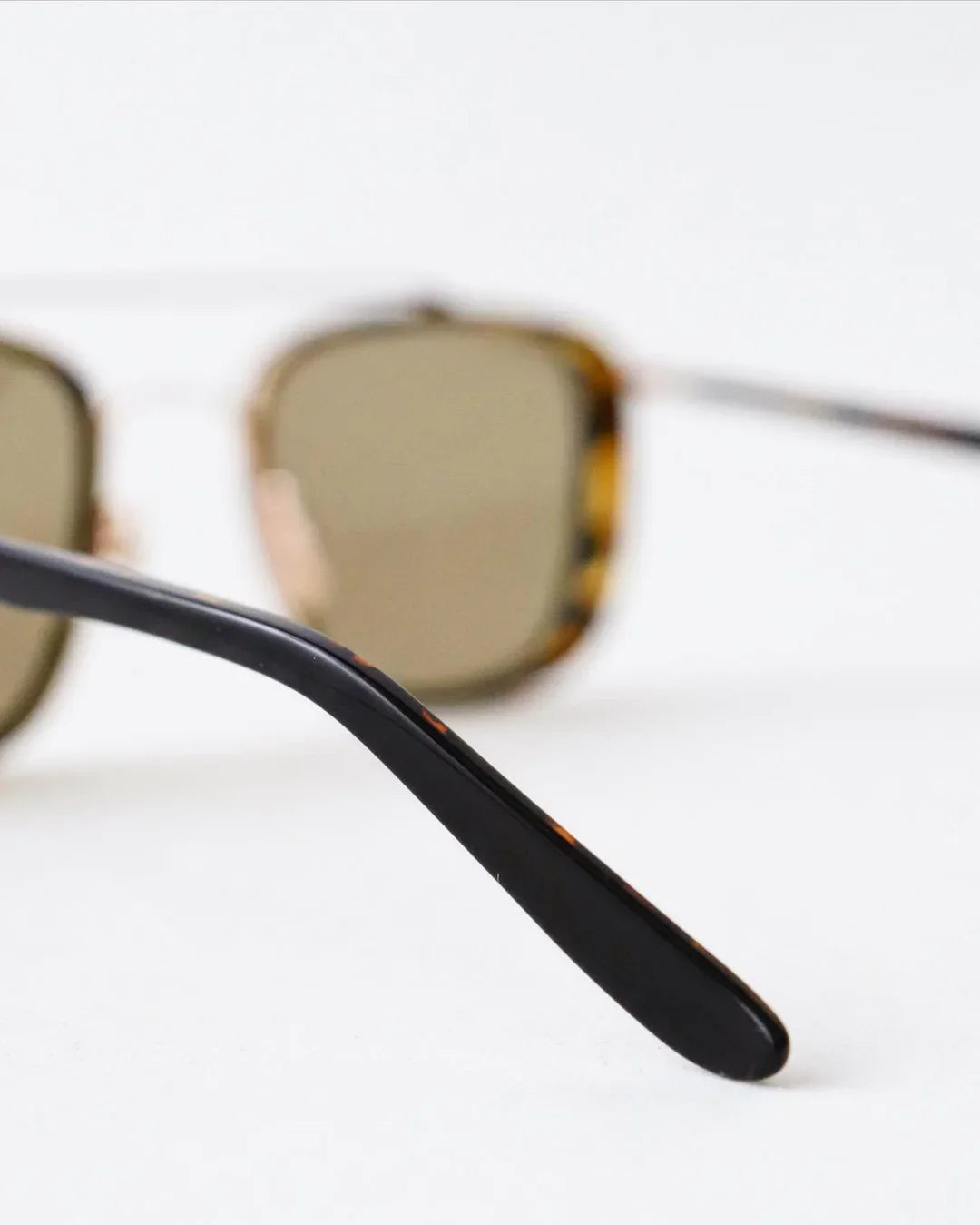 YELLOWS PLUS PETE SUNGLASS Black Havana/Deep Gold