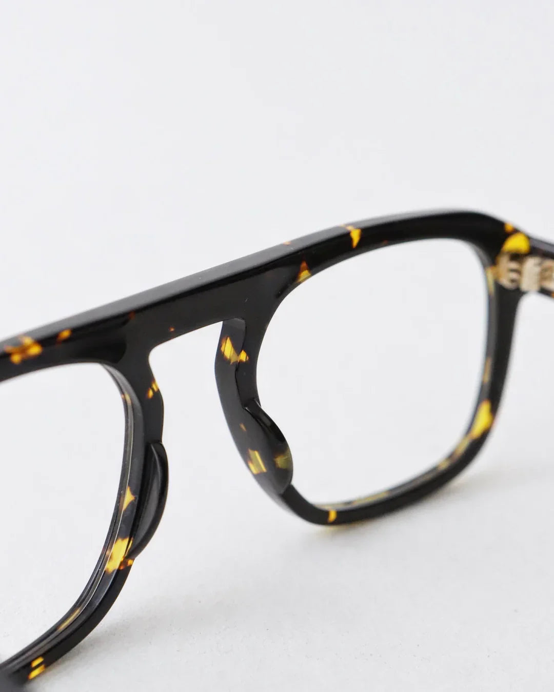 YELLOWS PLUS HANK EYEWEAR Fine Turtle