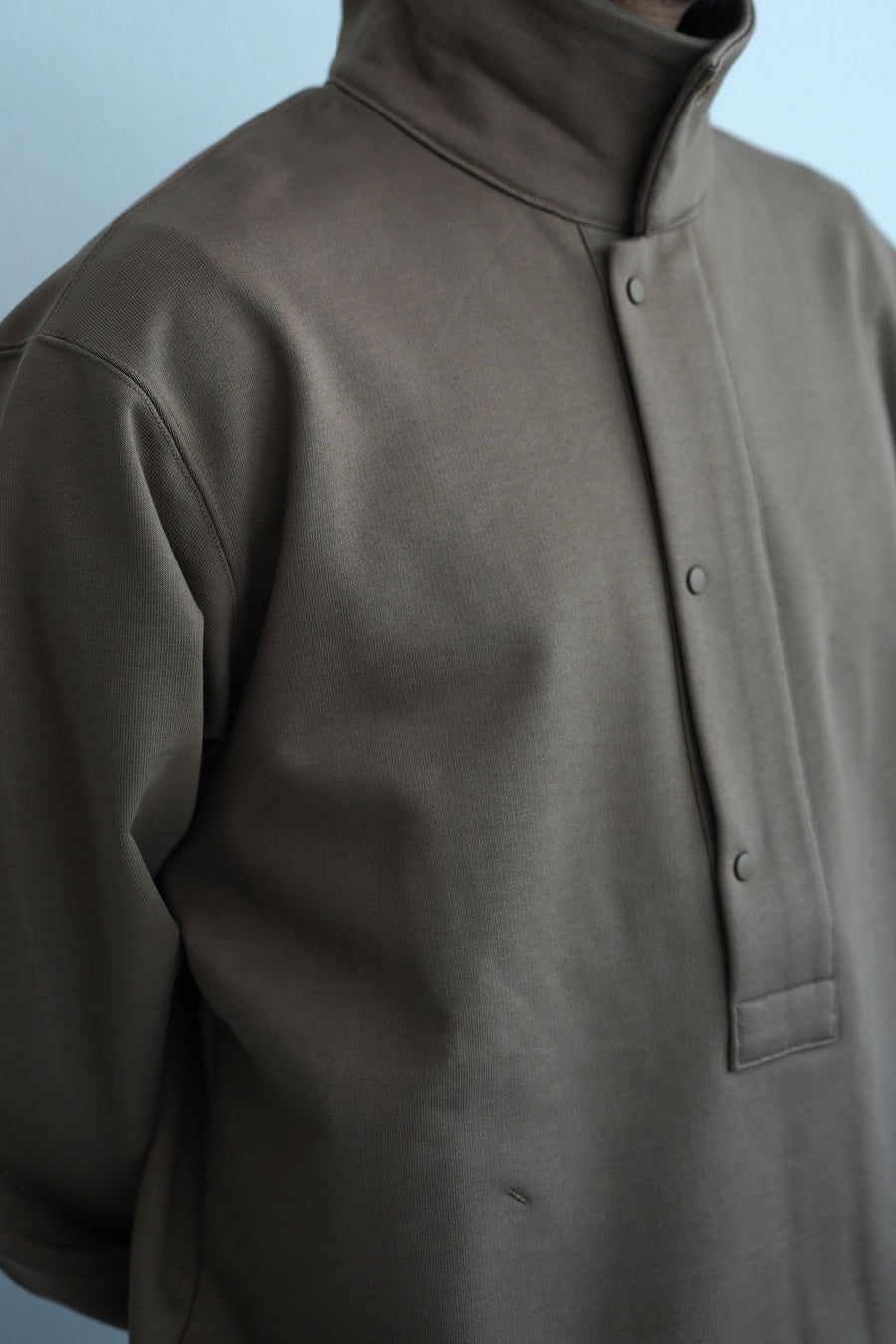 STILL BY HAND Pullover Sweatshirt