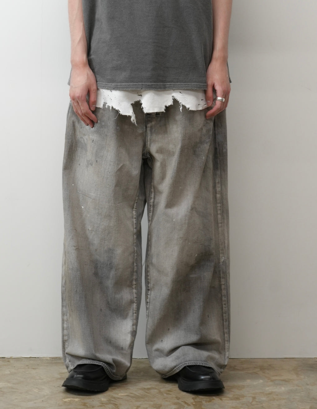 ANCELLM LIGHT OZ WIDE STRAIGHT DENIM PANTS (BLACK)