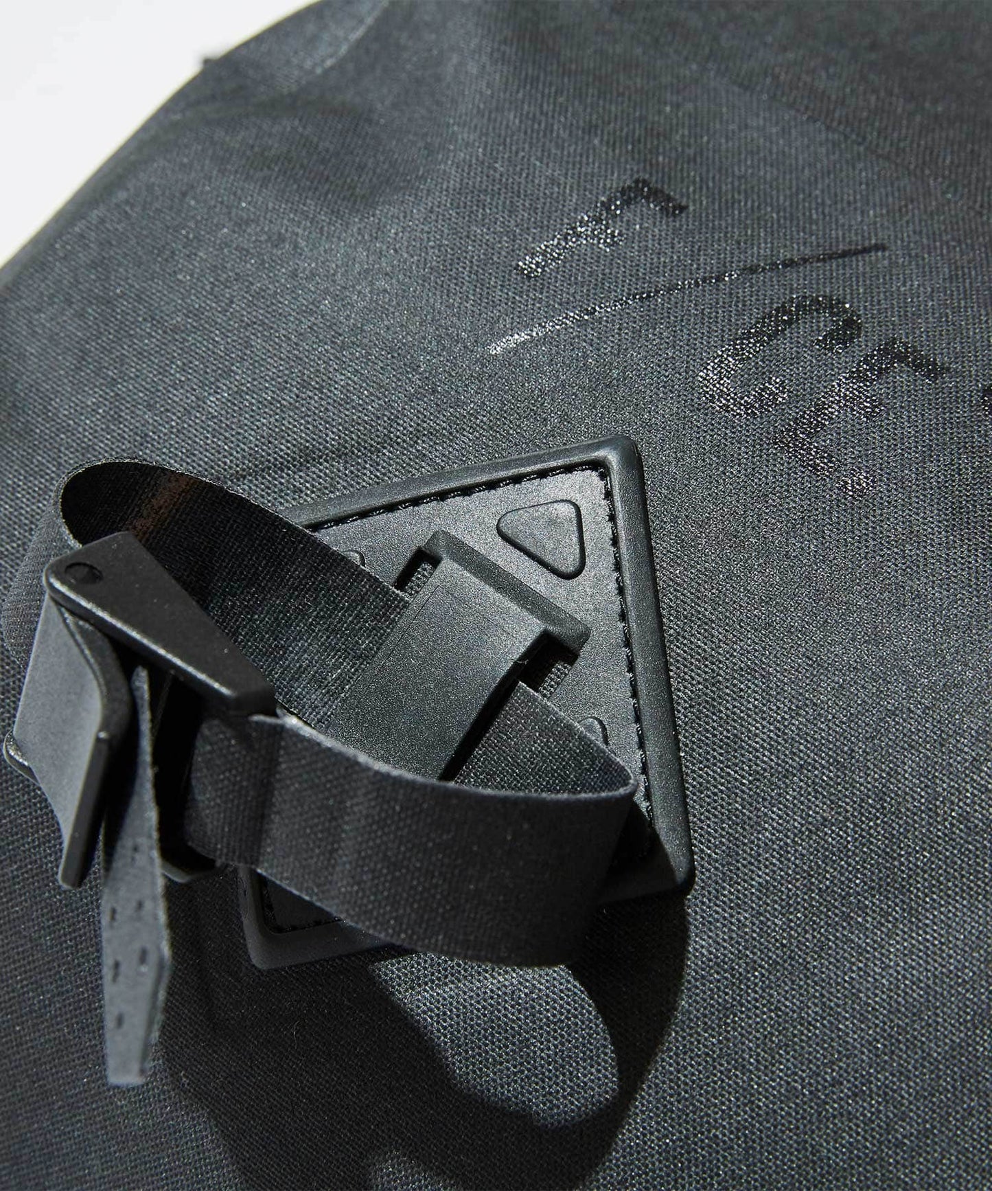 F/CE. SEAMLESS ROLL TOP