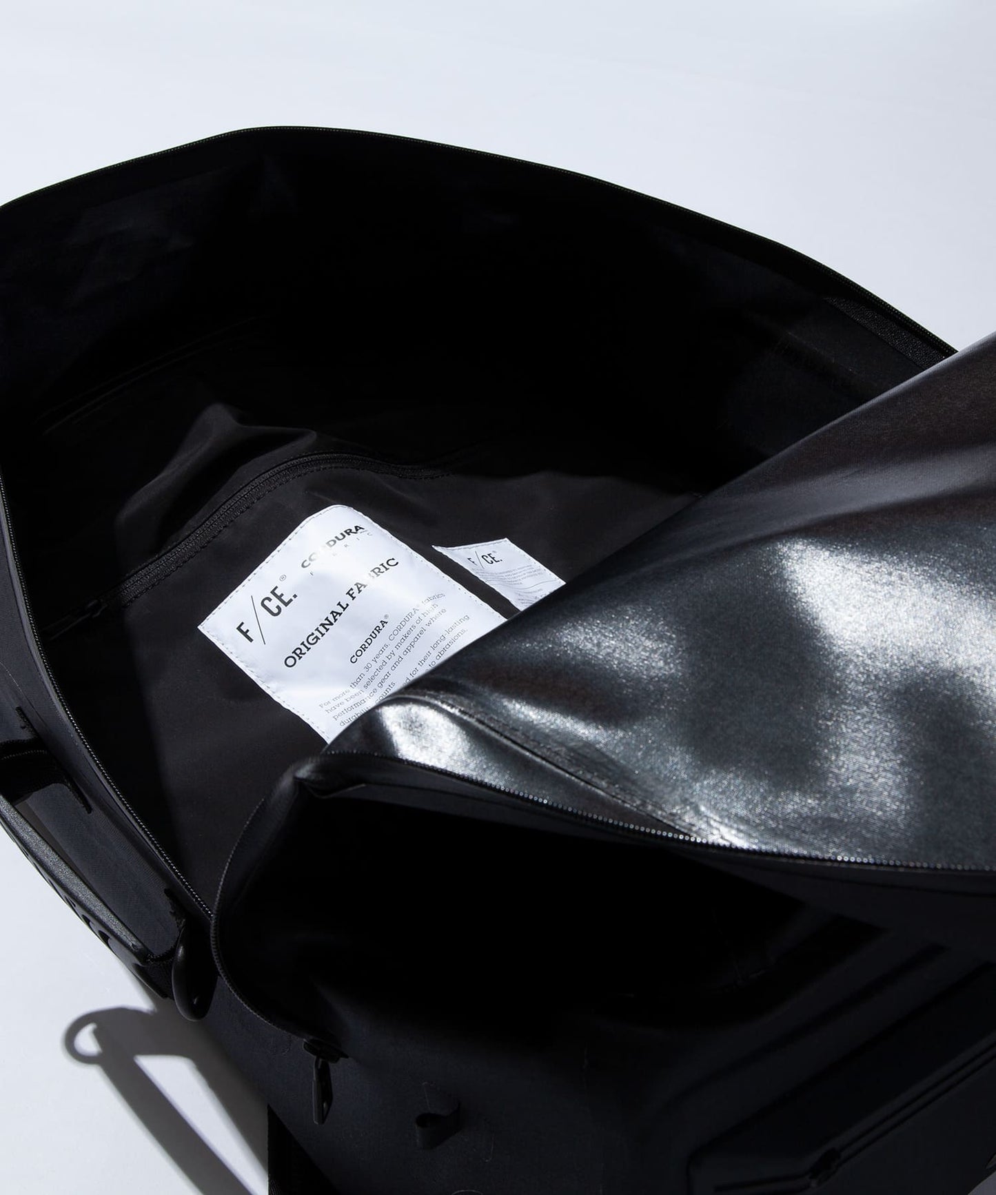 F/CE. CORDURA DRY 2WAY TROLLEY