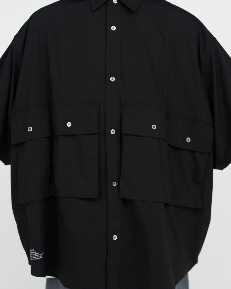 FreshService MICRO TYPEWRITER FLAP POCKET S/S SHIRT