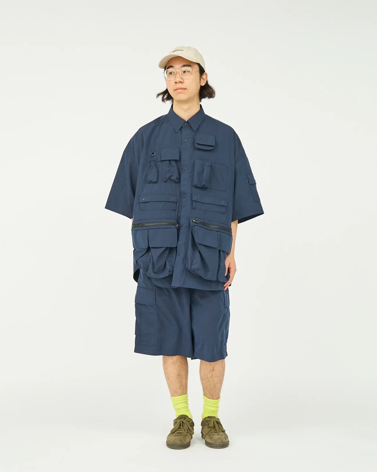 FreshService DRY TYPEWRITER OVER CARGO SHORTS