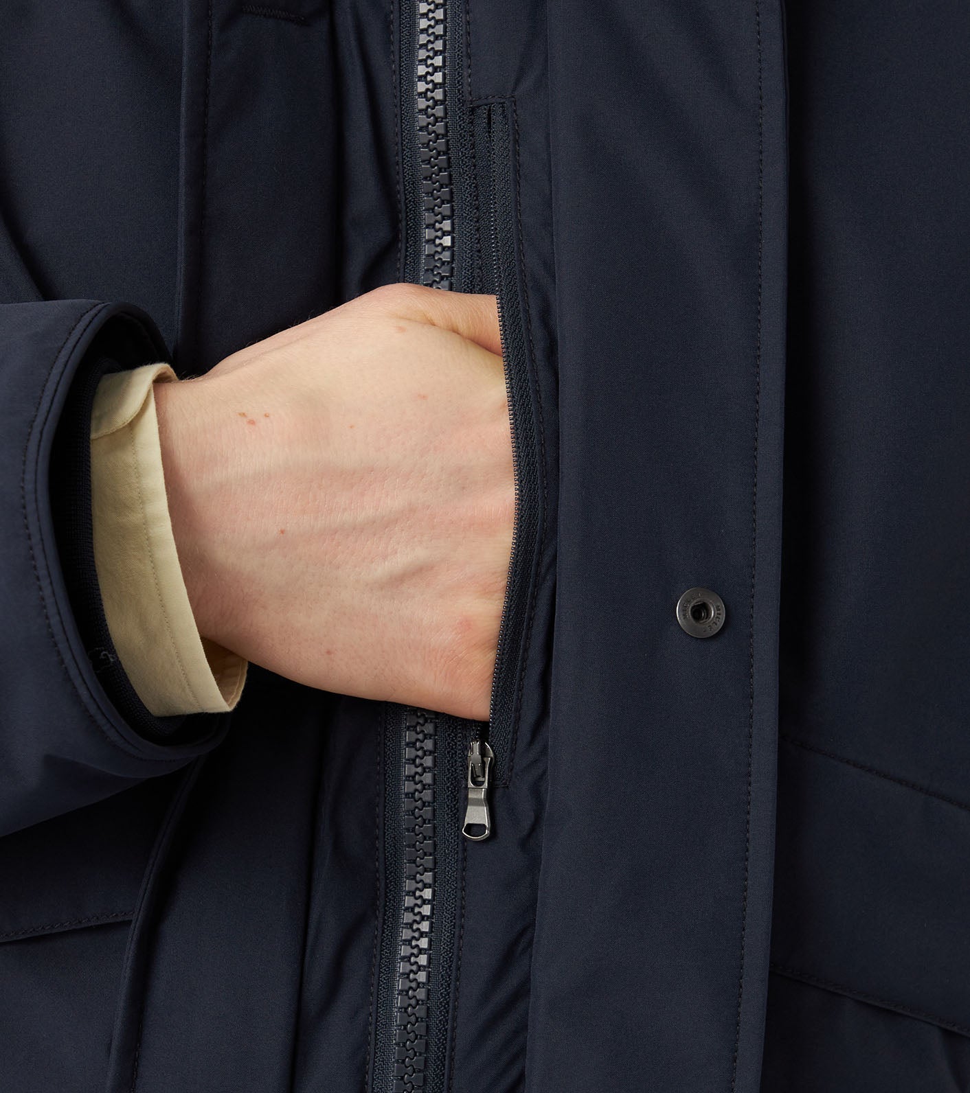 nanamica GORE-TEX Short Down Jacket