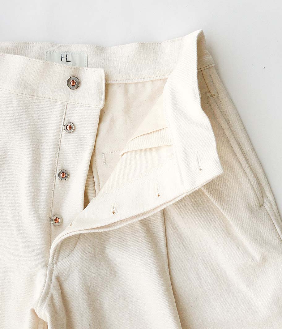 HERILL HL DENIM TUCK SHORTS