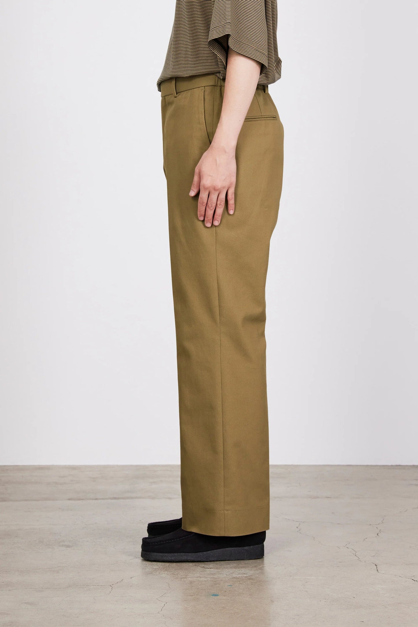 MARKAWARE ORGANIC COTTON SURVIVAL CLOTH FLAT FRONT FLARED TROUSERS