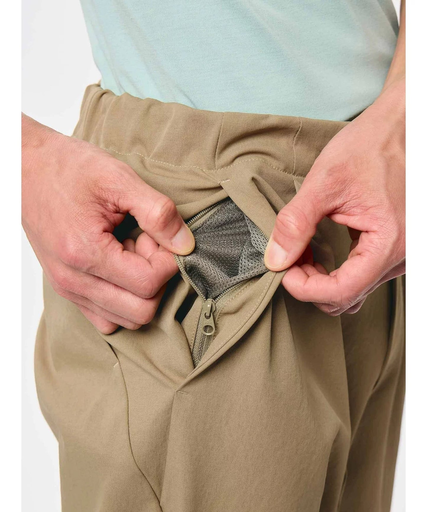 Goldwin One-Tuck Tapered Stretch Pants