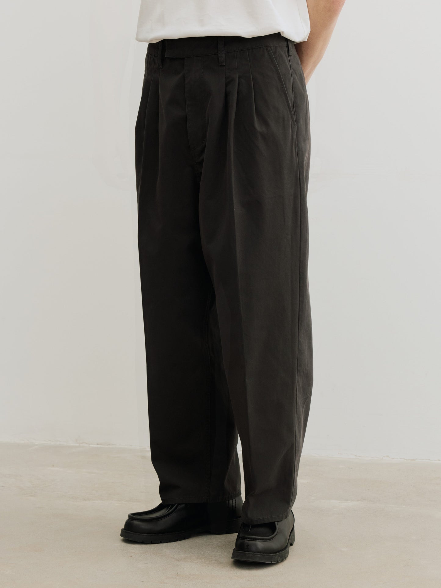 Burcs Three Ply Wide Tuck Chino Pants