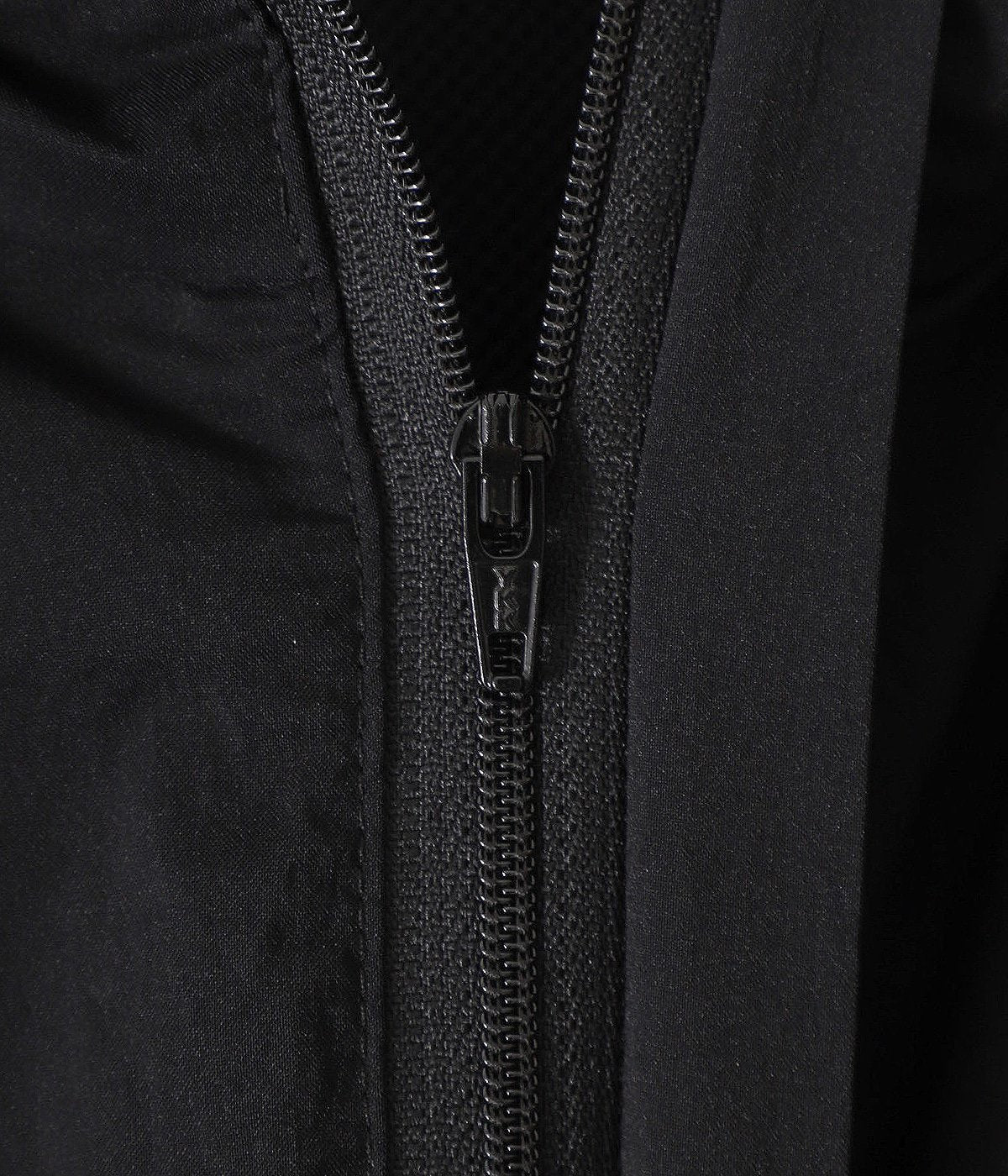 ssstein WINDPROOF NYLON HOODED PULLOVER