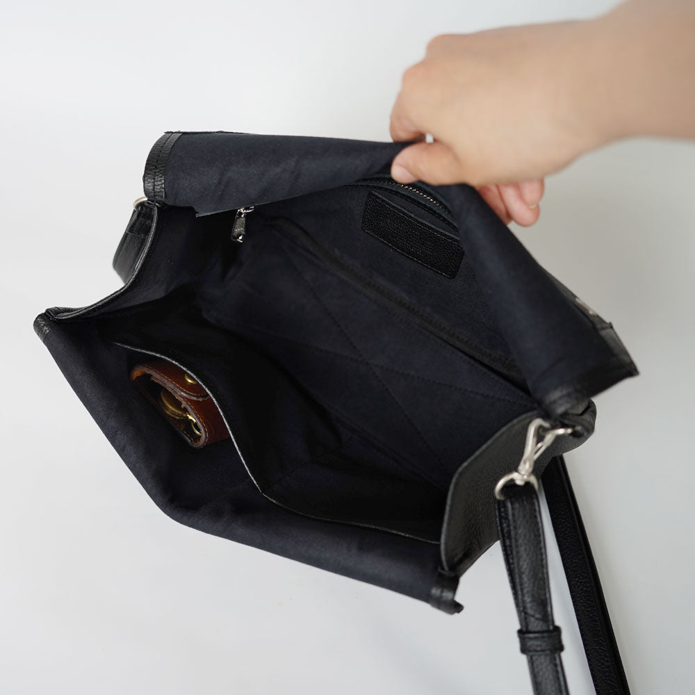 SLOW Shrink - Gasmask Shoulder Bag - L