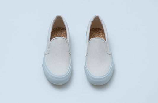 DOEK SHOE INDUSTRIES SLIP ON - ECRU