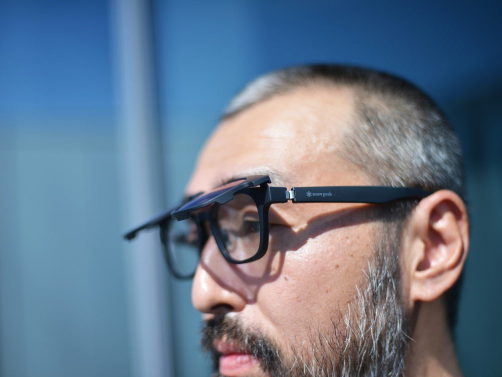 JINS × Snow Peak JINS Switch Flip Up ï¼?60° Wellington Sunglasses Matt Black