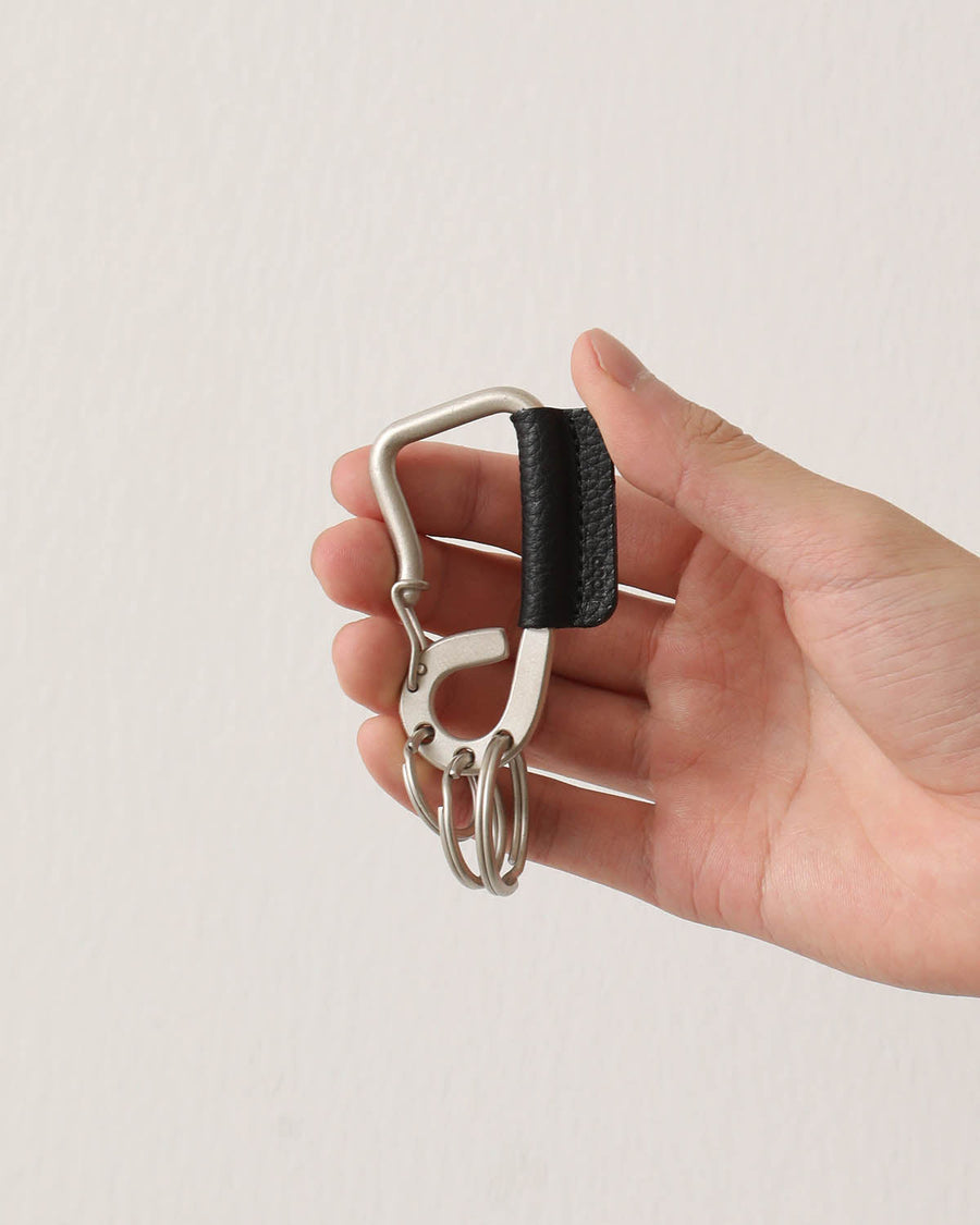 hobo CARABINER KEY RING MATTE BRASS with SHRINK COW LEATHER