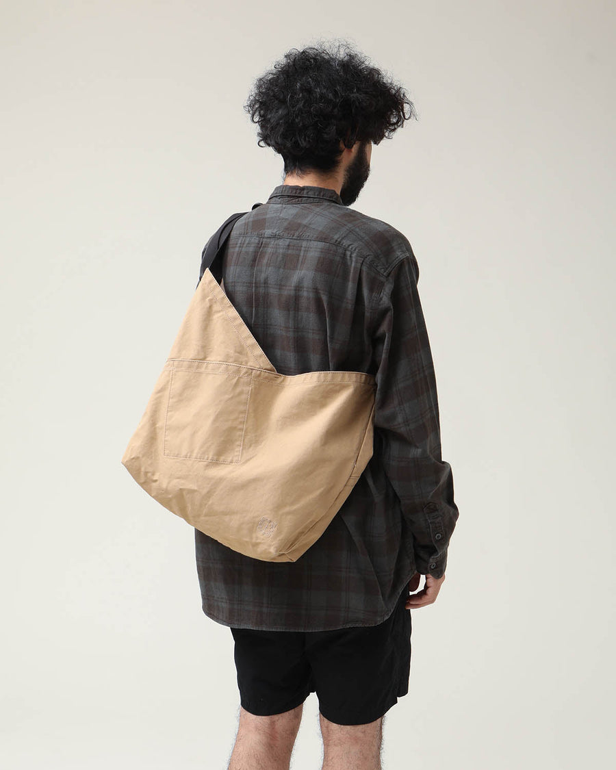 hobo AZUMA SHOULDER BAG M LIGHT CANVAS