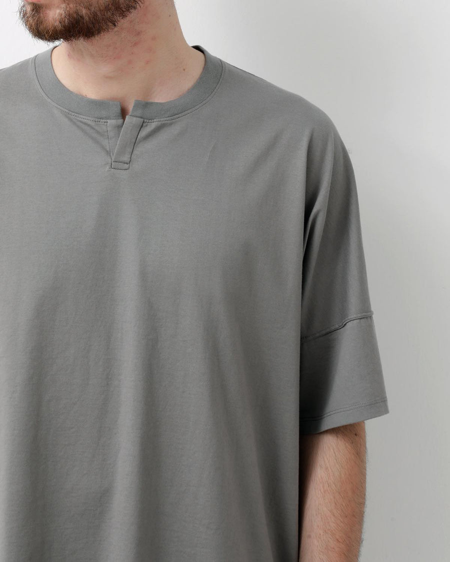 nonnative CLERK S/S T-NECK TEE COTTON JERSEY