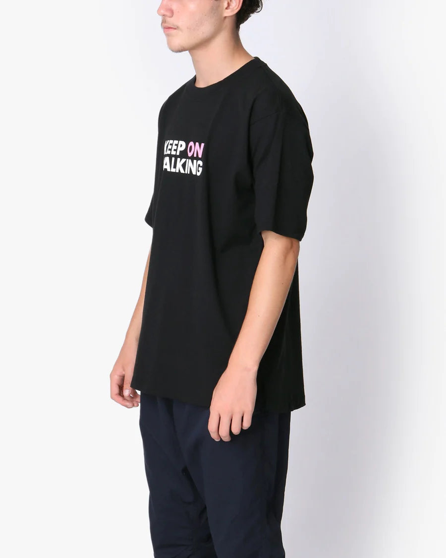 nonnative DWELLER S/S TEE "KEEP ON WALKING"