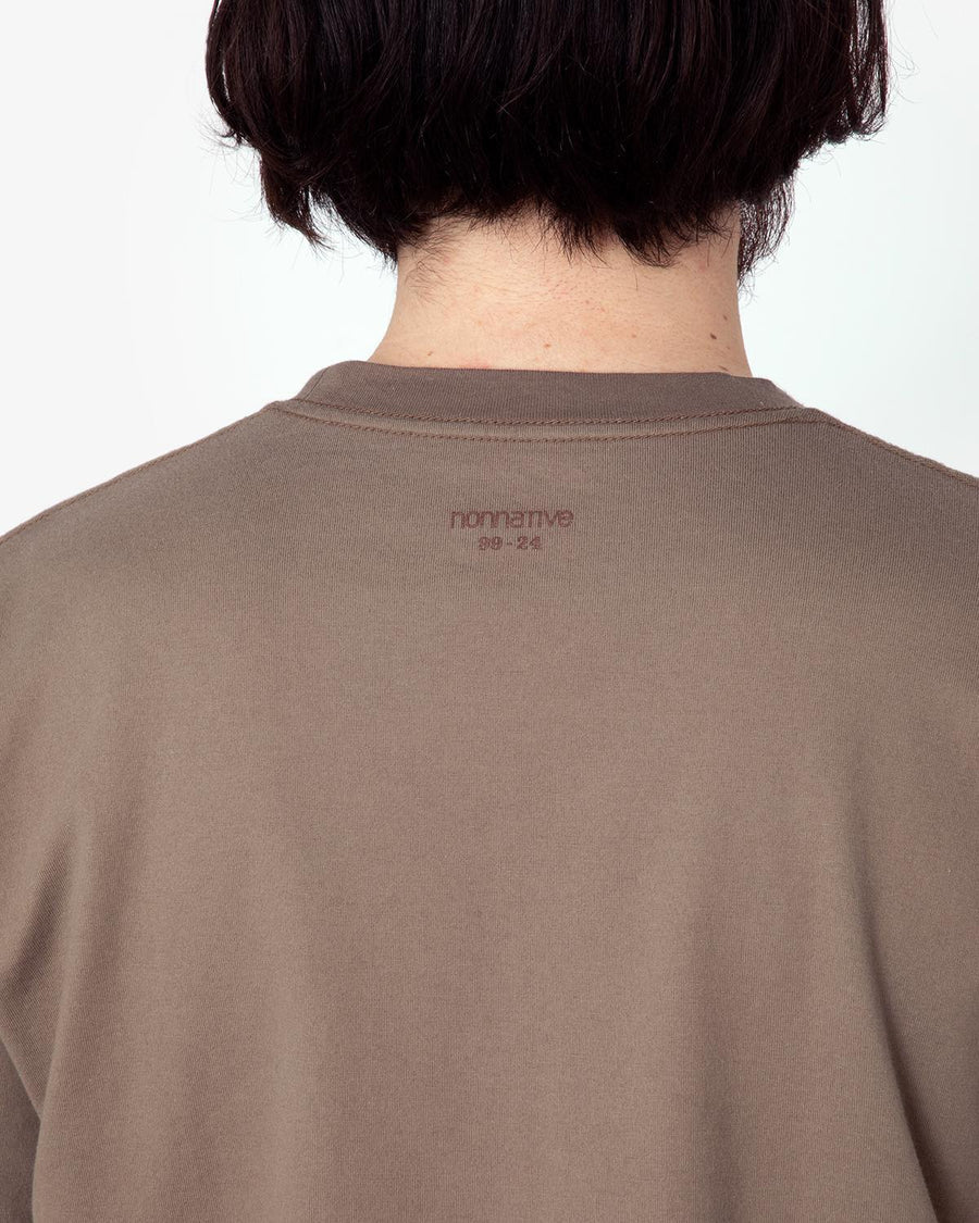 nonnative DWELLER S/S TEE "LIGHT AS A FEATHER"